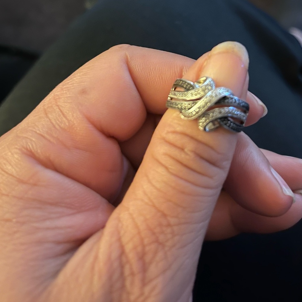 Beautiful Silver Diamond Cut + Diamond Ring